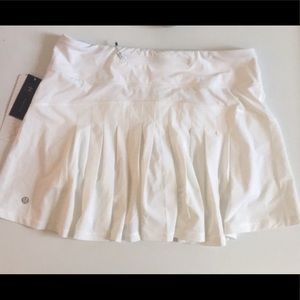 Lululemon Circuit Breaker Skirt Tall